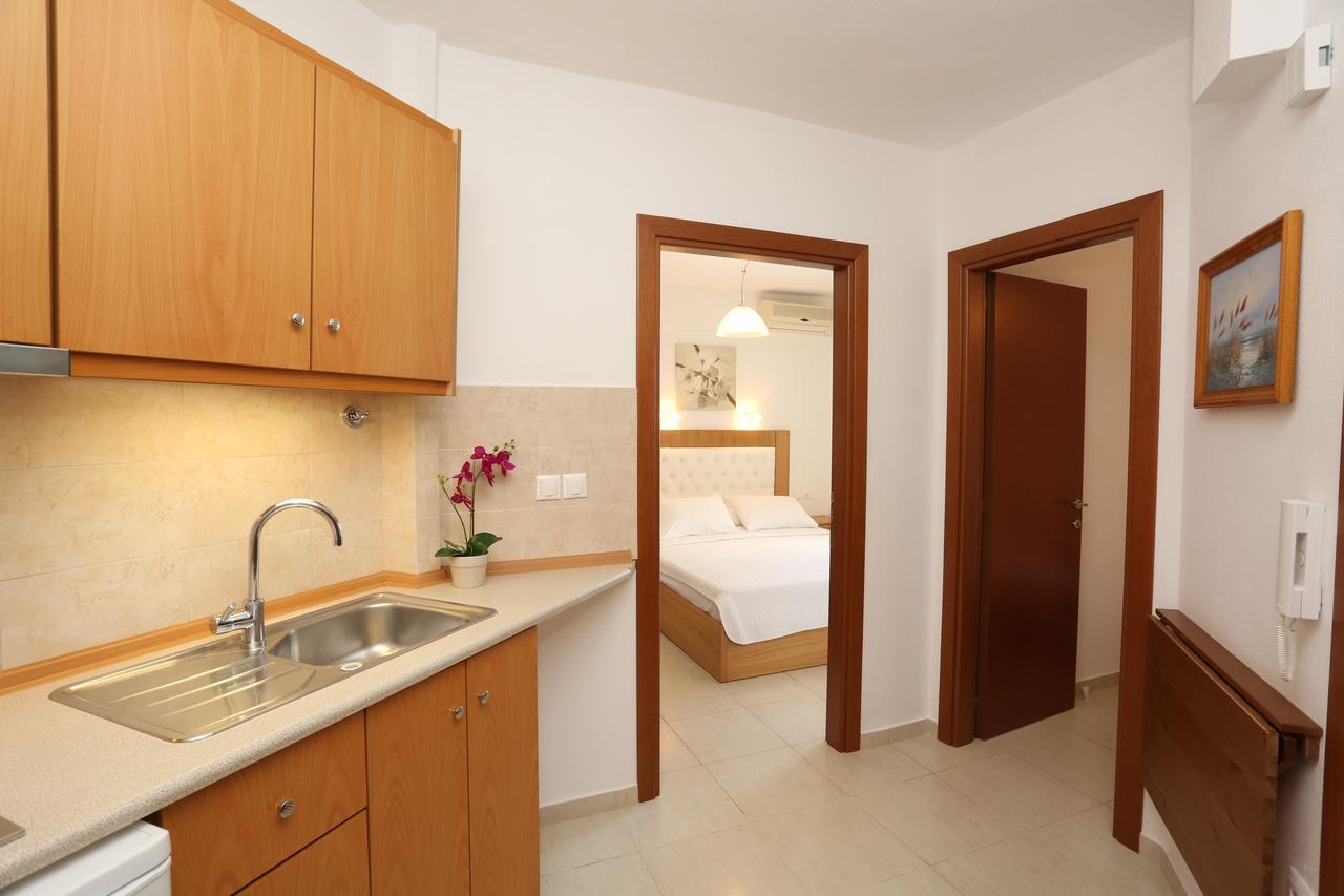 Kastoria Hotel Apartments Chaniotis Extérieur photo
