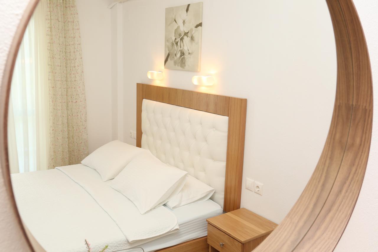 Kastoria Hotel Apartments Chaniotis Extérieur photo